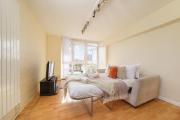 Chic 1-Bedroom by Old Street Walk Everywhere