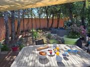 Location indépendante au cœur des Alpilles pour 2 personnes avec Jacuzzi