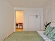 Design apartment in the center great for friends and family