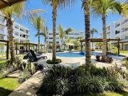 Tropical Condo - Close to Beach and Waterpark
