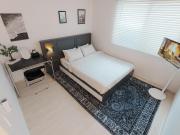 홍대 입구역 모던 스테이