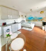 Charmant studio à 4 stations de Paris