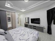 후웨이야이 작은집