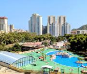 Apartamento con piscina de verano e invierno