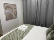 Urban Pause - Doreen