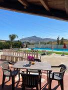 Oasi di pace tra le colline Siciliane con piscina privata