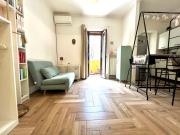Monolocale minimal 5 minuti a piedi da METRO C