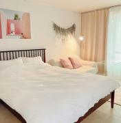 STAY EDGE CHEUM - near Shindaebang Station Boramae Hospital & Park Hongik University Airport Bus near Sindorim, Gangnam