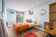 Ultra Luxury Riverside Condo Central London Notting Hill with LIFT & Juliet balcony