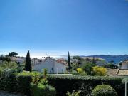 Appt 83m2 rez de jardin dans villa parc privé balcon vue mer