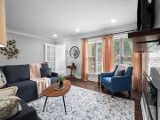 Stylish Home - Game Room - Wet Bar - Sleeps 9 - Outdoor