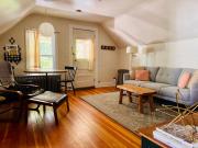 Cozy 1BD in Burlington’s Coolest Neighborhood