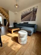 Duplex 70m2 proche mer, 2 chambres, terrasse, parking gratuit dans la rue