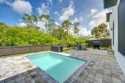 Walk to Celebration Park Naples Home with Pool!
