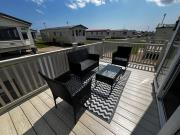 Meadow Lakes 76 - sleeps 6 with a bath - Golden Palm Resort - Meadow Lakes Caravan & Lodge Hire