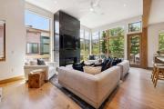 Riverfront Townhome 07 by East West Hospitality