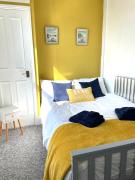 Lowestoft One Bed Apartment, Close to Beach -Ideal for Weekend Getaways and Business Travellers- with Free Parking!