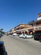 Elegant Apt close to the beach