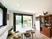 ROSALES Apartamento y jardín