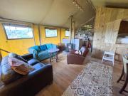 Golden Grove Retreat Lodge Luna