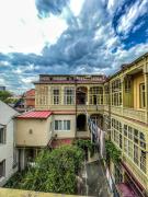 Mansard Georgian Sun in the city center