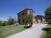 Lovely farmhouse in Tuscany with panoramic view