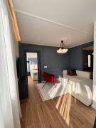 The Golden Luxury Downtown (Two)