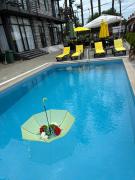 Blue Horizon Apartments