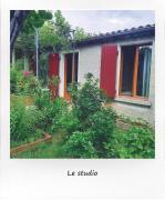 Petit studio avec jardin à 10 mn dAvignon