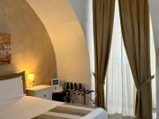 Top Naples