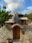 LUXURY STONE VILLA with SALT WATER POOL AND JACUZZI