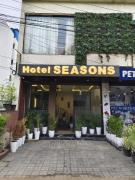 Hotel Seasons