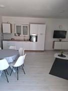 Monami Apartman Charlie