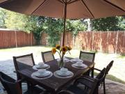 3 Bedroom house, Garden, PARKING 3 cars, Wi-fi, Smart TV, STAY For Work, close to the Beach, Shops, Hospital, Airport