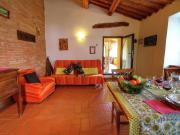 Cottage in Tuscany with patio