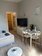 Foliate Living Verso