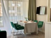 Greenside Emerald Apartment by brege