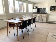 Spacious apartment 65 m2 - city center - beach