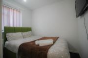 Budget Modern Room in Wolverhampton-Ideal for Work Trips