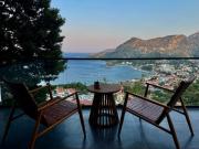 Mavinin ve Yeşilin dansı