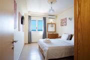 Deluxe Beachfront Apartment