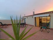 Sunny Relaxing Penthouse Costa Brava, Sea & Mountain Views, Huge Terrace, Fiber 1GB