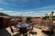 3BR apt w huge terrace & magnificent views