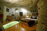 Harman Cave Hotel
