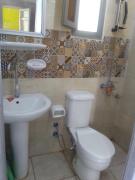 شقة بغرفة ثلاثية