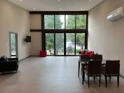 3-bedroom Lakefront Villa #3