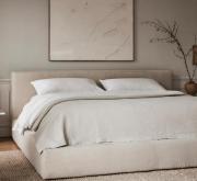 Chambre à Montmartre au calme