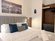 Central & Modern 2 Bedroom City Apartment