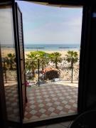 Trilocale vista mare panoramica frontale laterale