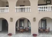 The Beach House - Apartments & Studios